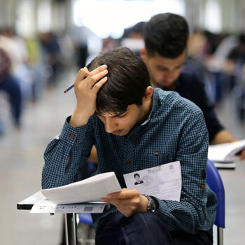 بررسی و مقايسه‌ ميزان اضطراب دانشجويان پسر قبل از امتحانات و در ايام امتحانات